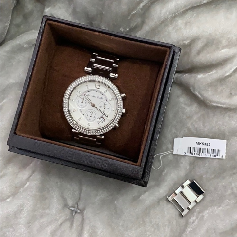 Michael Kors- Parker in Silver